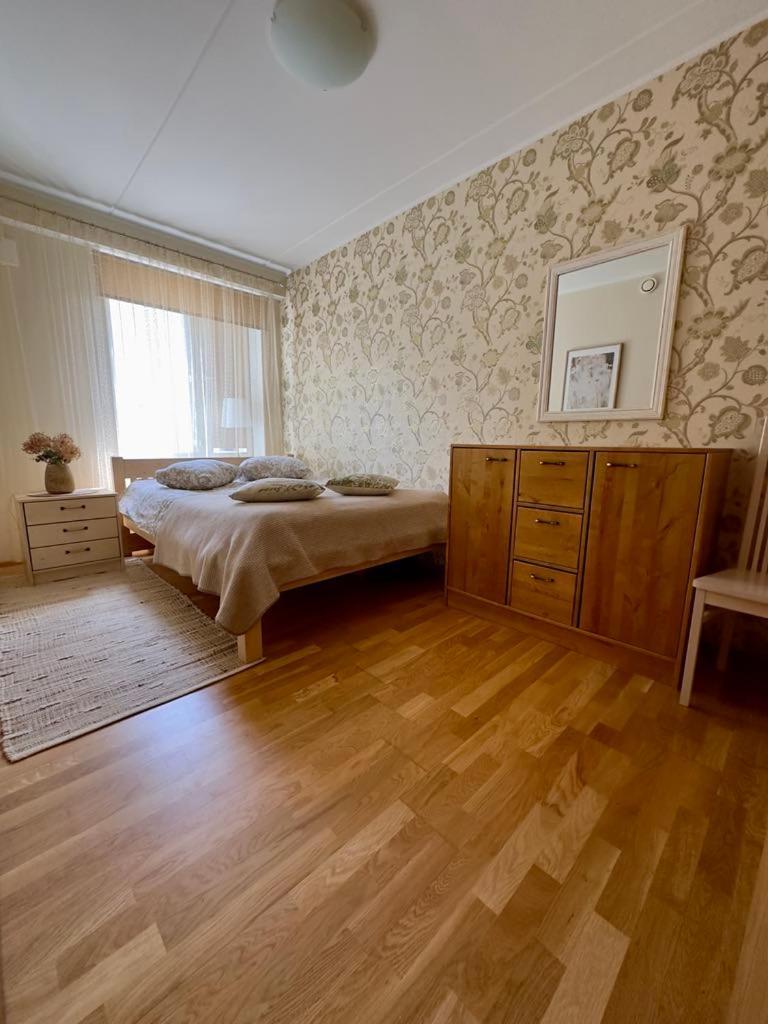 Tolli Apartment Kuressaare Bagian luar foto